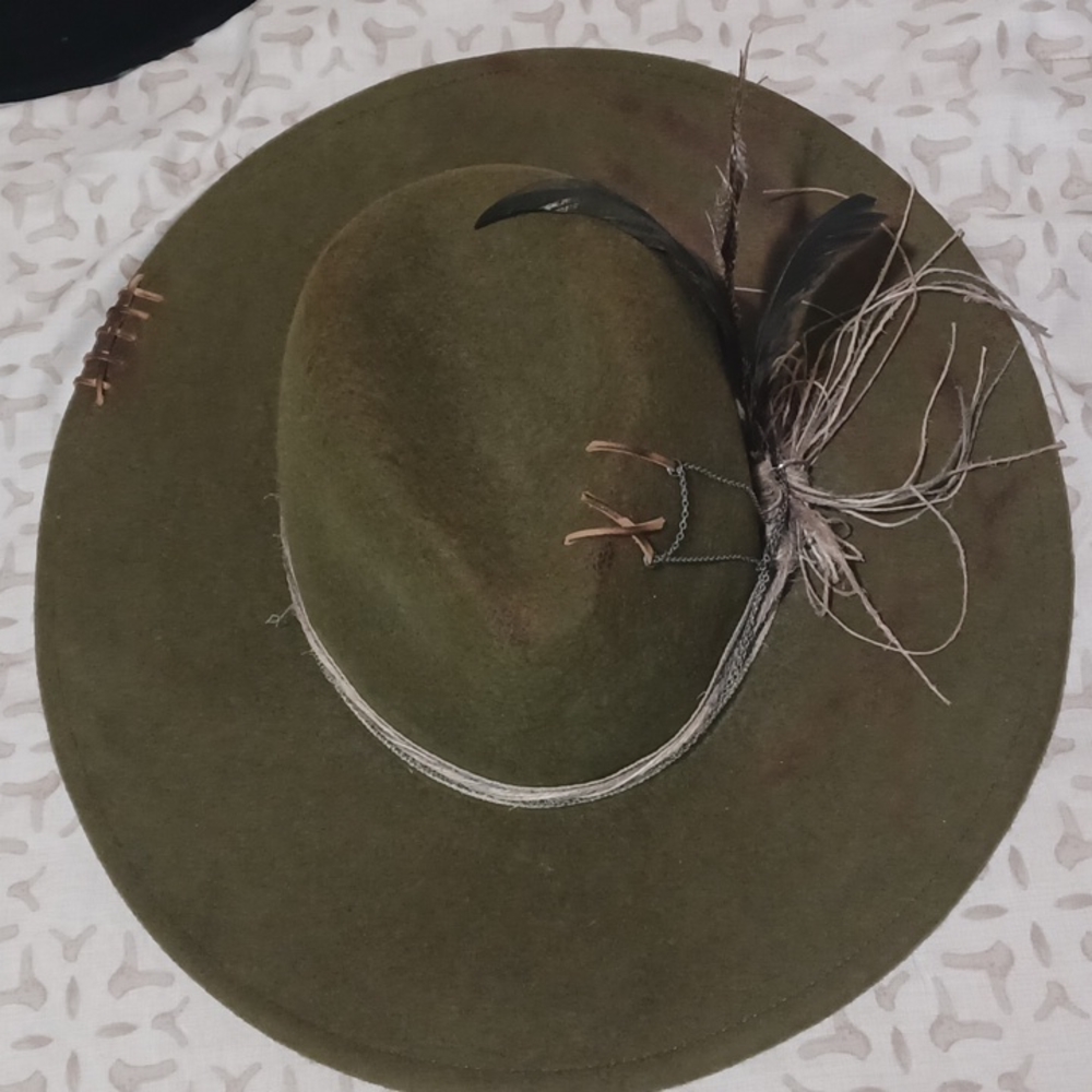 Cawgir Hats🪶 - Picture 11 of 11